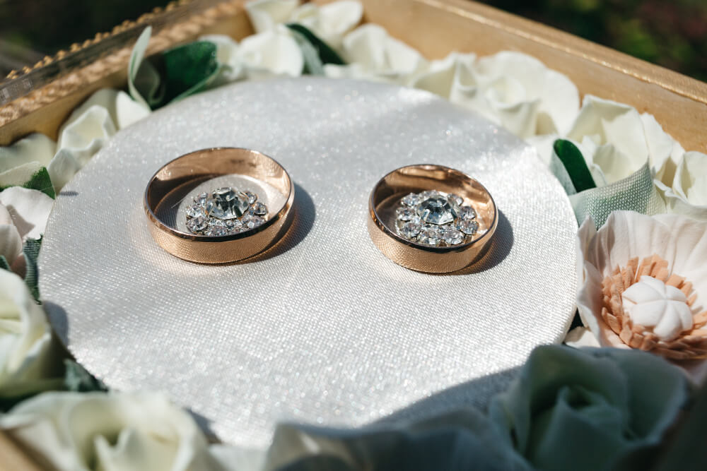 Are gold rings worth investing in?