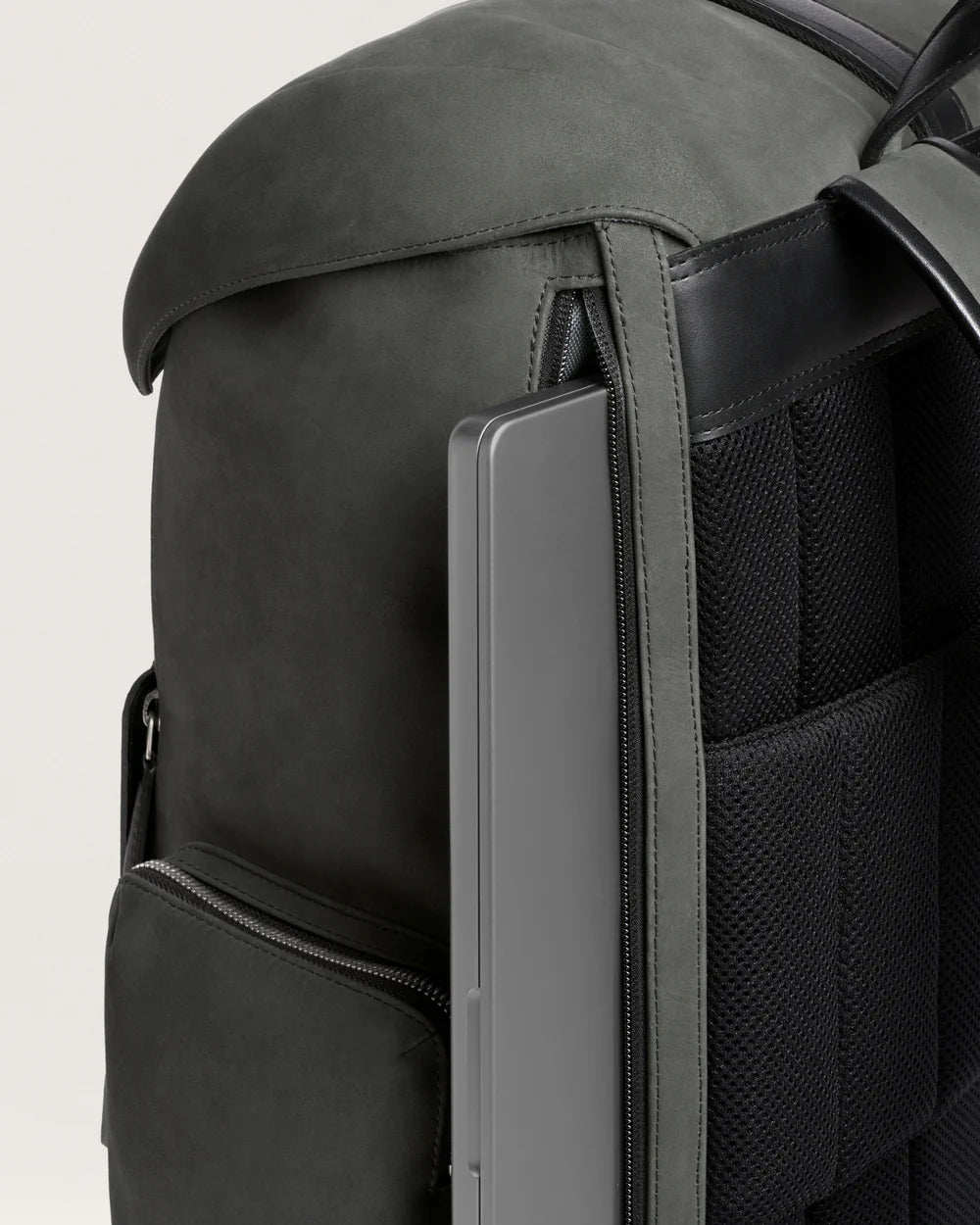 Traverse Backpack