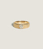 Solis Ribbed Ring Round Diamond