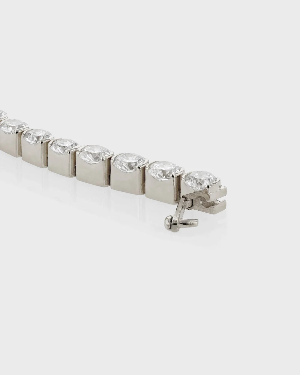Suspense Tennis Bracelet